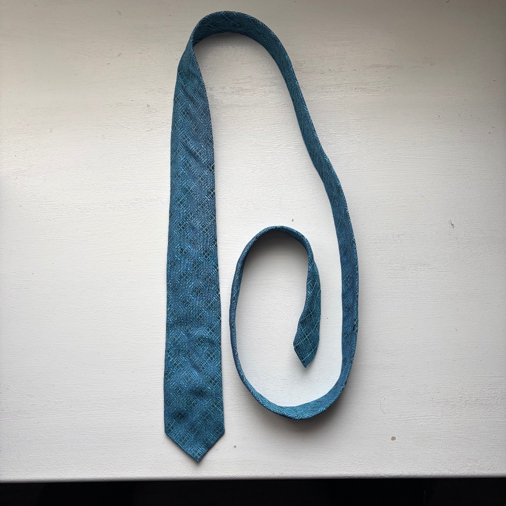 Calvin Klein 100% Silk Tie